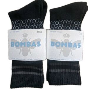 Lot of 2 Pairs Bombas Women's Black Crew Socks Size Small